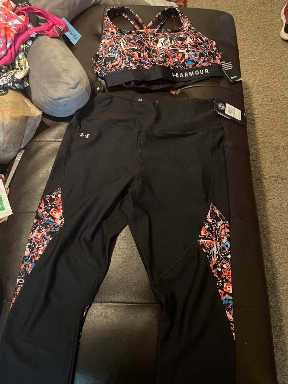 Under Armour Women's HeatGear Print Inset Capri/Crop And pants set